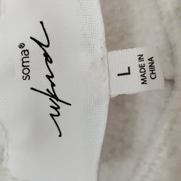 Soft Wide Legged Soma pants L - Picture 4 of 4